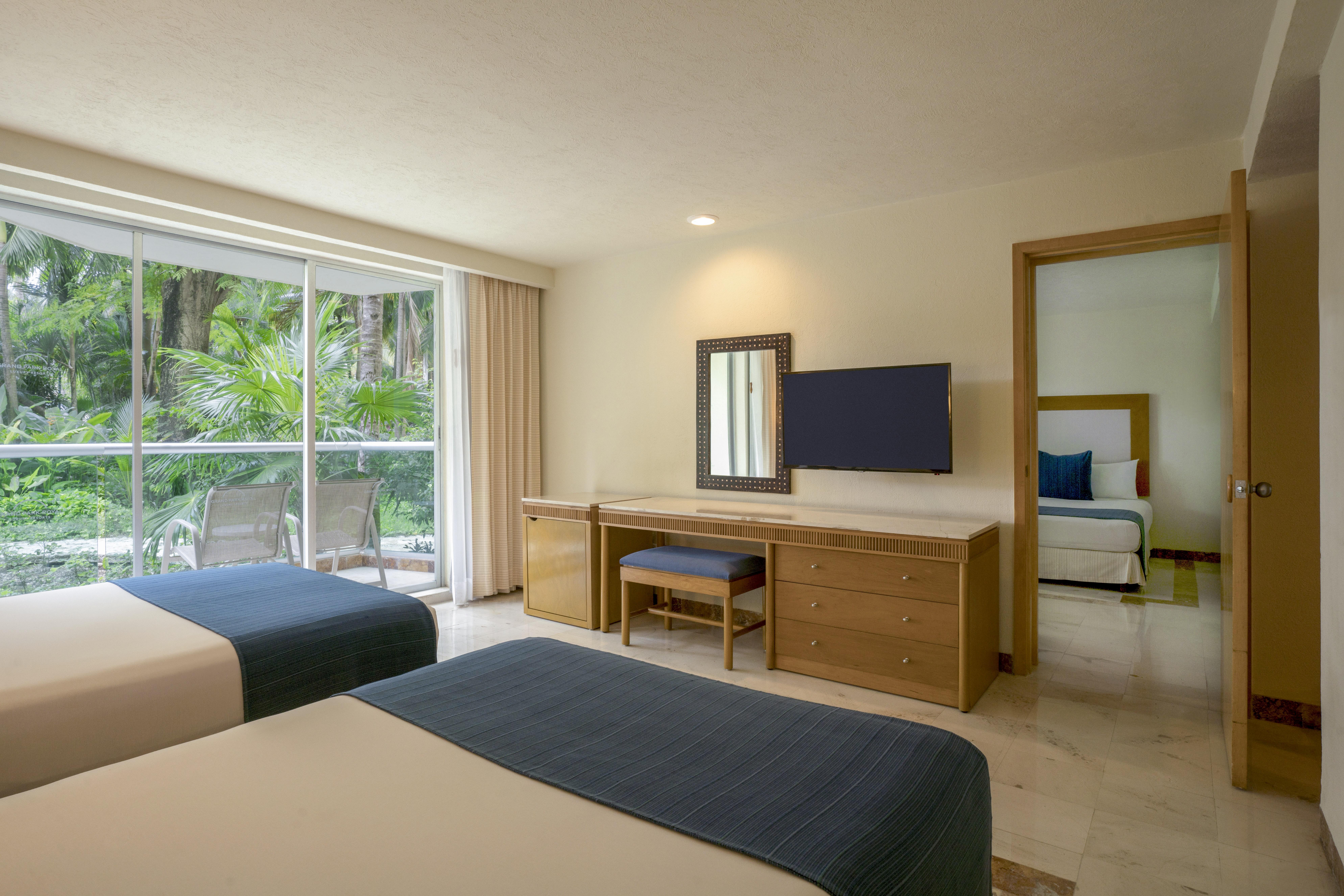Grand Park Royal Cozumel Hotel Eksteriør billede Junior Suite
