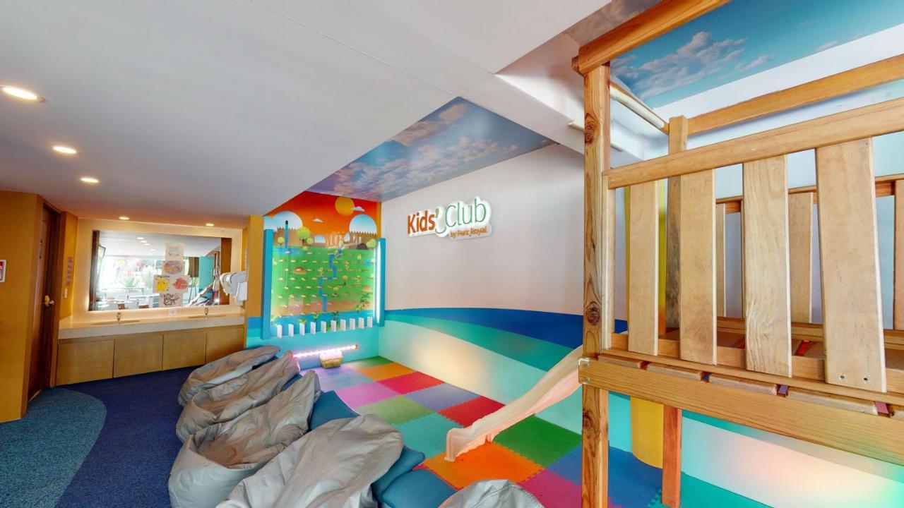 Grand Park Royal Cozumel Hotel Eksteriør billede Kids Club at the Sheraton Maldives Resort & Spa