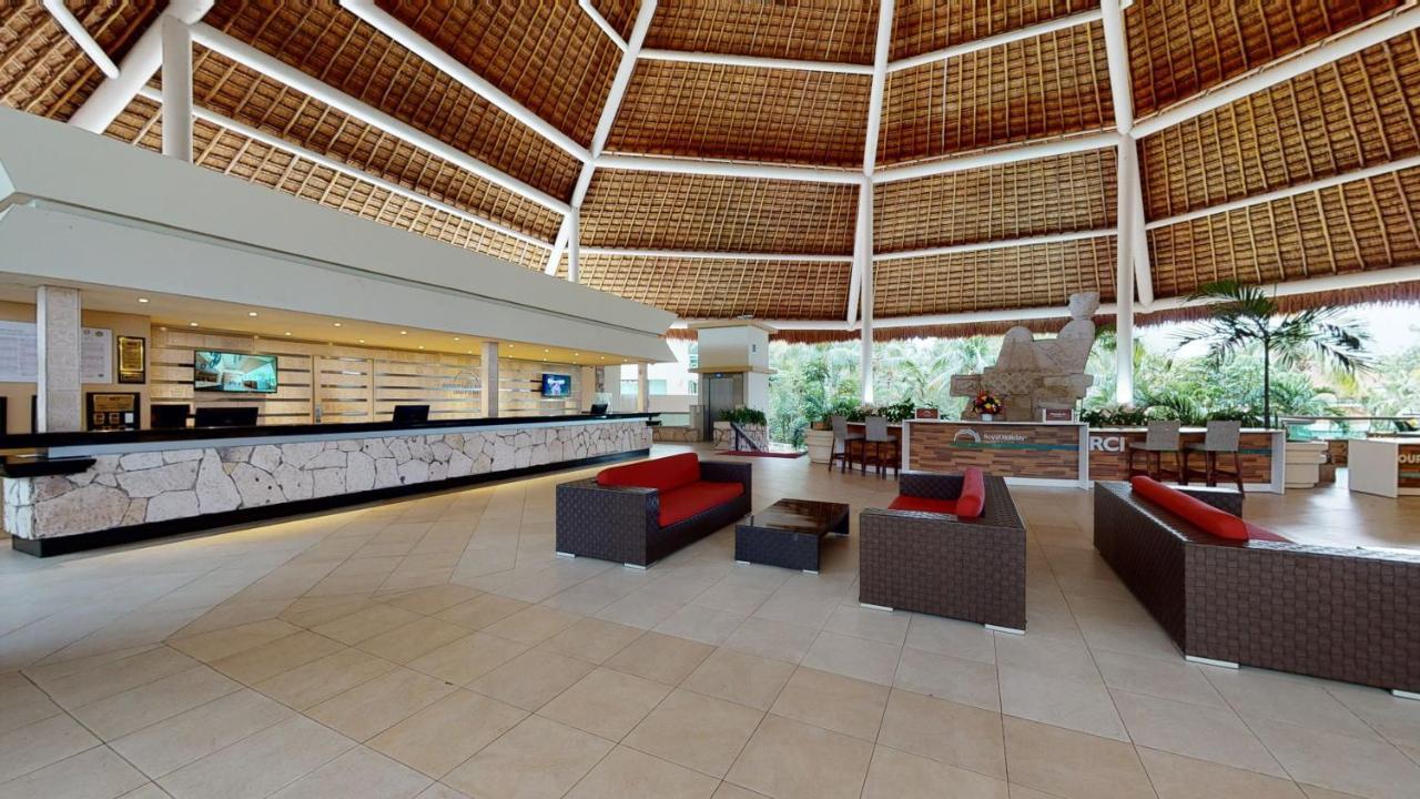 Grand Park Royal Cozumel Hotel Eksteriør billede The lobby of the resort