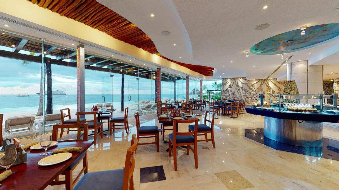 Grand Park Royal Cozumel Hotel Eksteriør billede The buffet at the hotel
