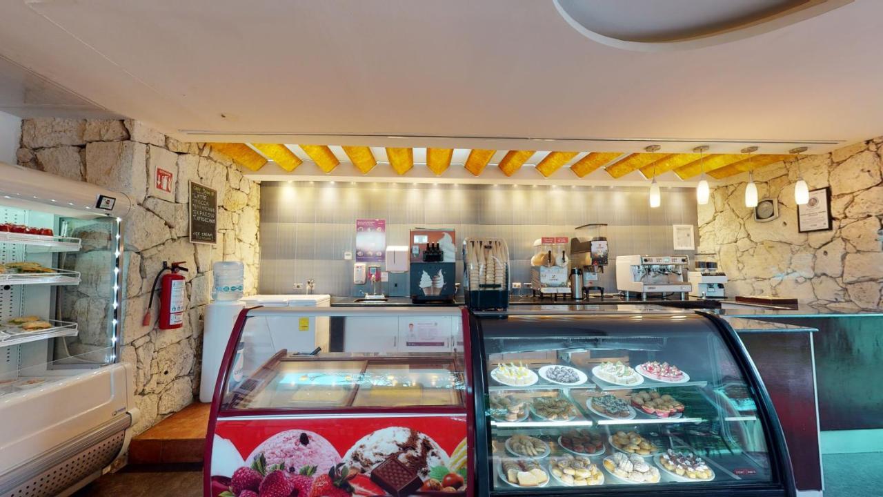 Grand Park Royal Cozumel Hotel Eksteriør billede Gelateria in India